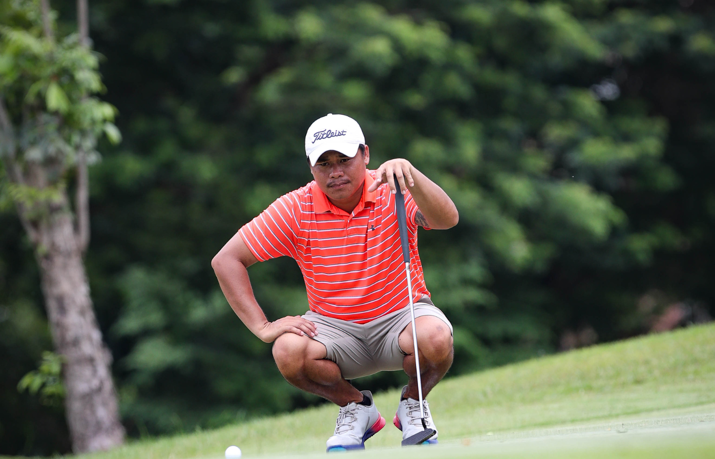 2 eagles propel Arbole to joint lead with Lascuña 2 eagles propel Arbole to joint lead with Lascuña