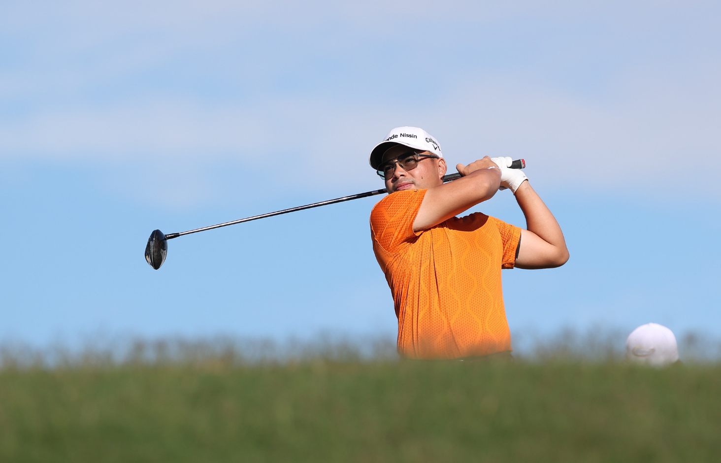 Tabuena stays in control despite wind-blown 76 Tabuena stays in control despite wind-blown 76