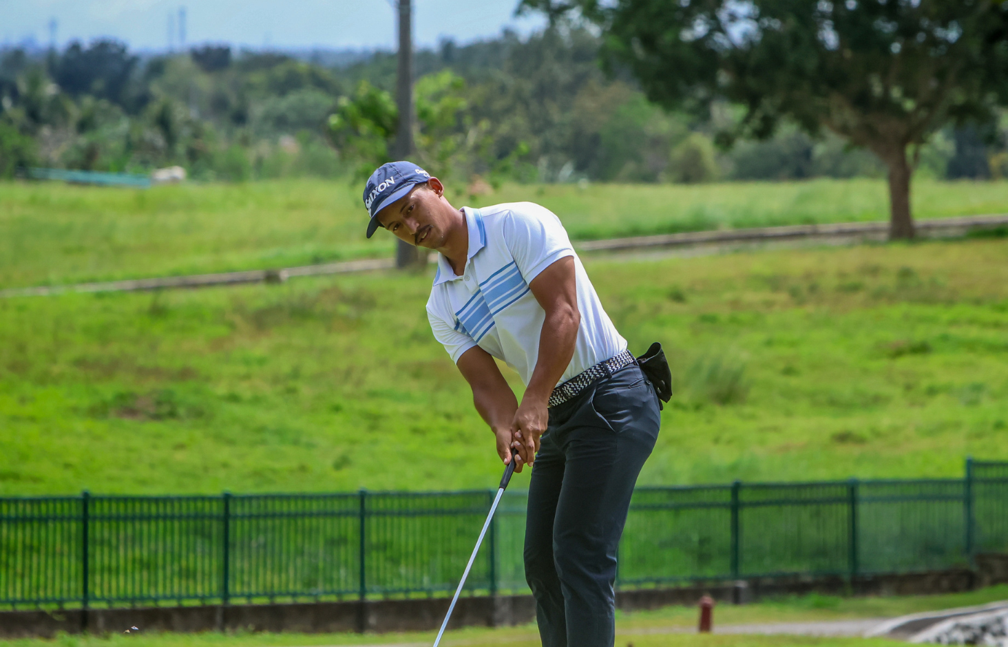 Monsalve embraces carefree approach, grabs 3-shot lead with 71